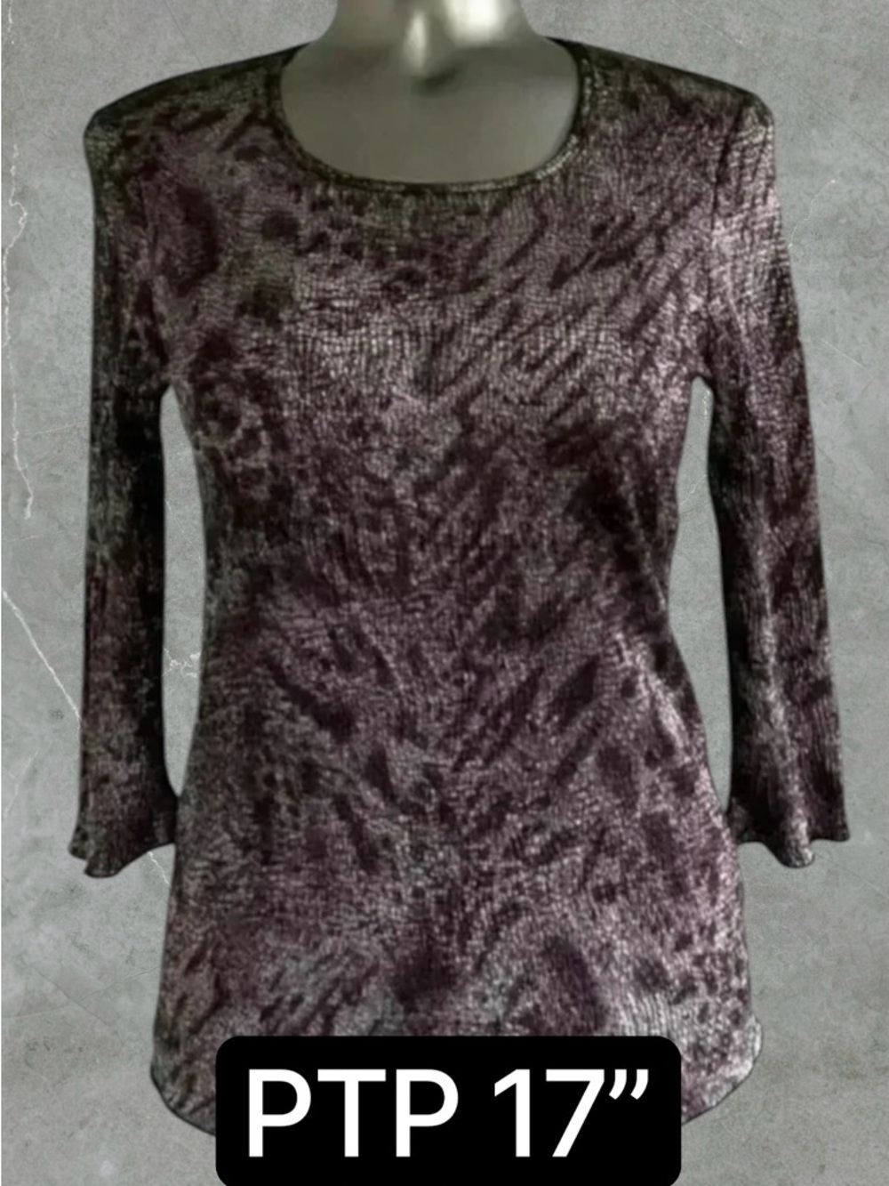 Free 💎Petite Vintage  Shimmer Top